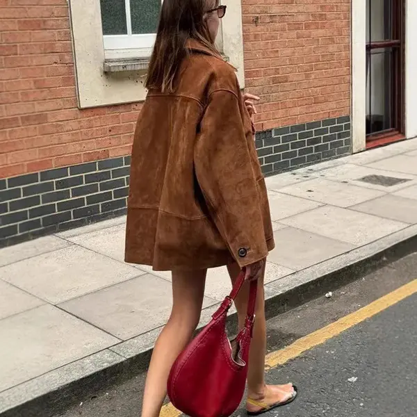 جاكيت بأكمام طويلة وياقة مطوية مع جيوب - صورة 1