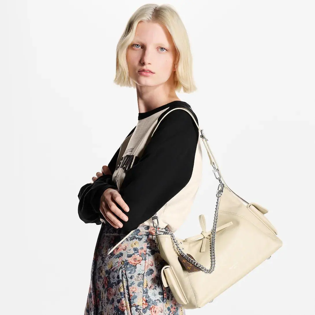 شنط LV مقاس 23*15*33.5 سم LB132 - صورة 3