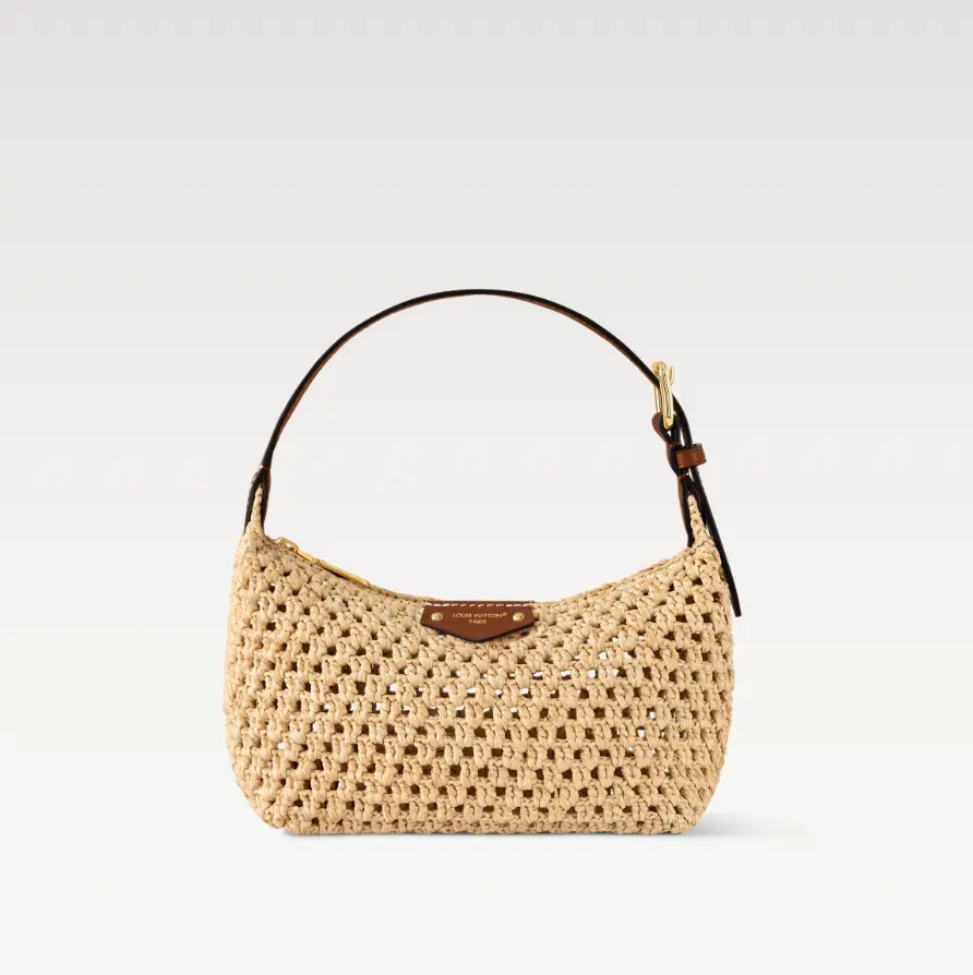 شنط LV مقاس 11*6.5*18.5 سم LB127