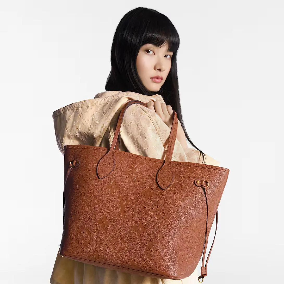 أكياس LV مقاس 28*14*31 سم LB191 - صورة 3