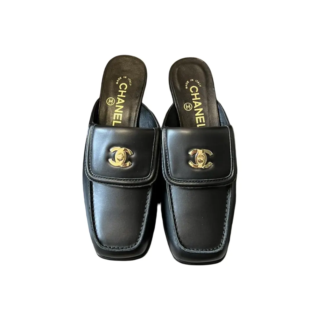 حذاء نسائي من شانيل NK6249
