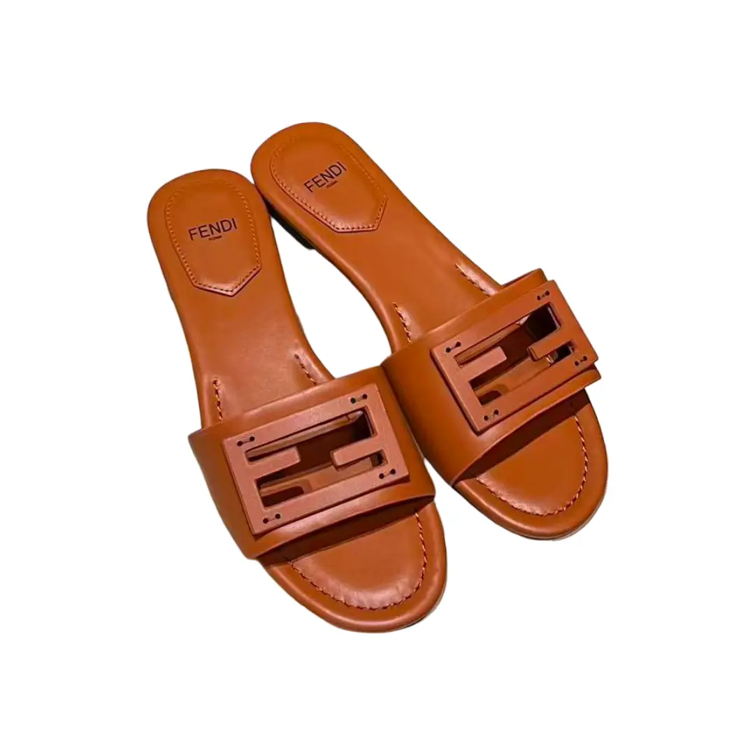 حذاء فندي للنساء NK6737