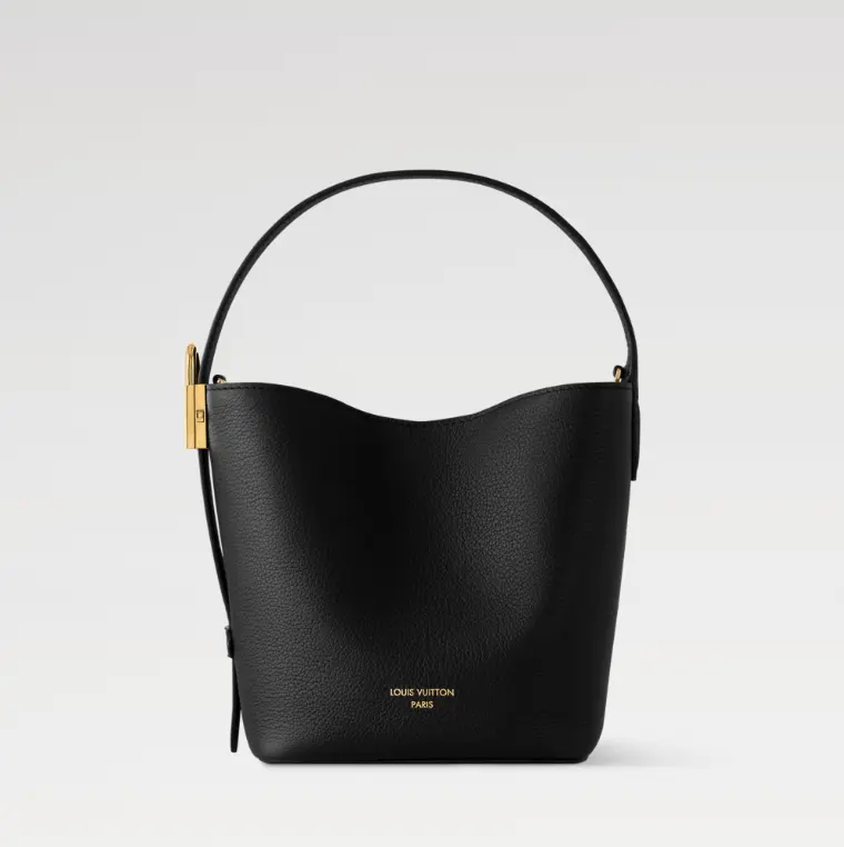 أكياس LV مقاس 18*12*16 سم LB307