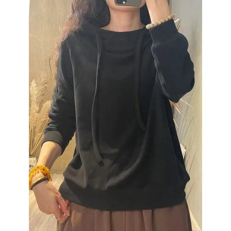 هودي بقبعة ديرون - صورة 1