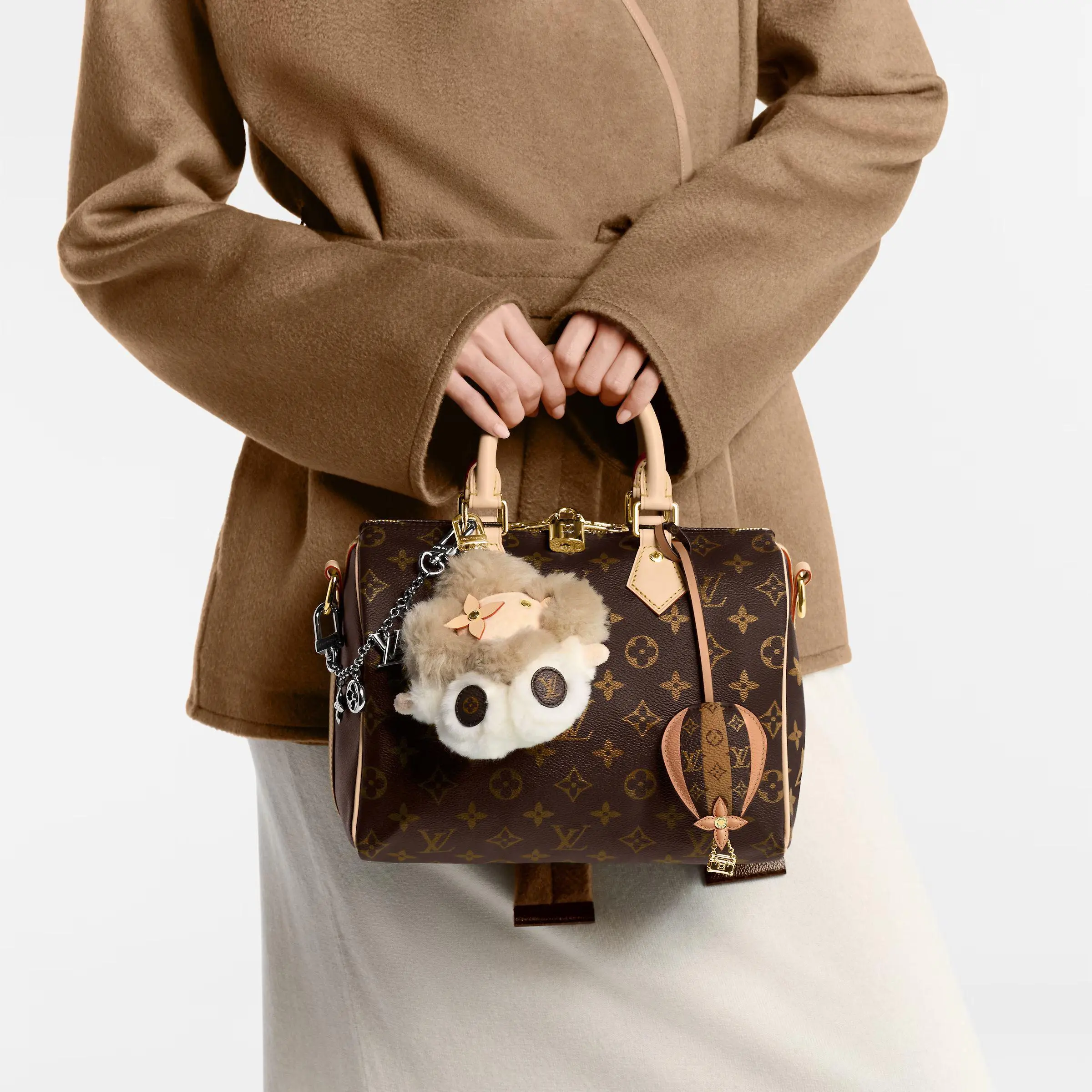 شنط LV مقاس 19*15*25 سم LB114 - صورة 3