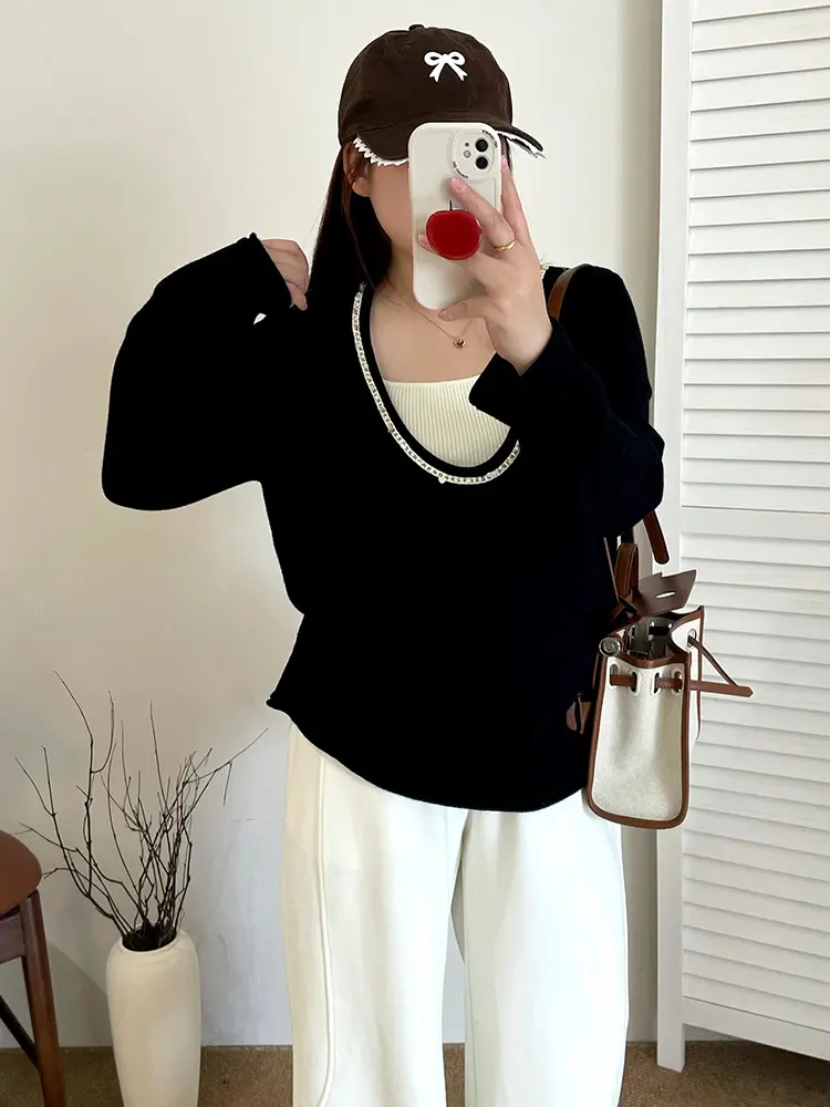 بلوزة نسائية مقاس كبير بياقة V