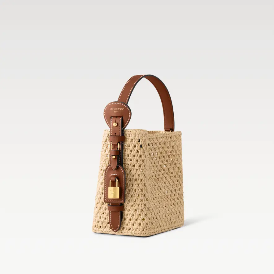 شنط LV مقاس 18*12*16 سم LB126 - صورة 1