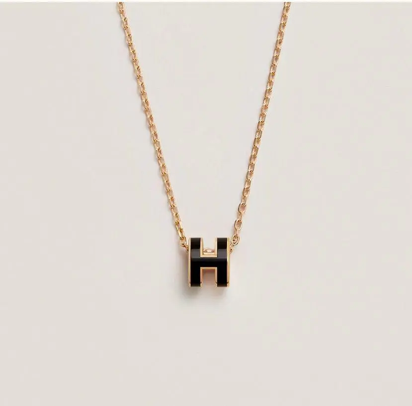 قلادة هيرميس HMS030