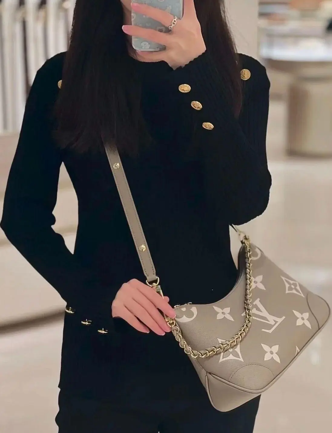 أكياس LV مقاس 16*9.5*29 سم LB005 - صورة 3