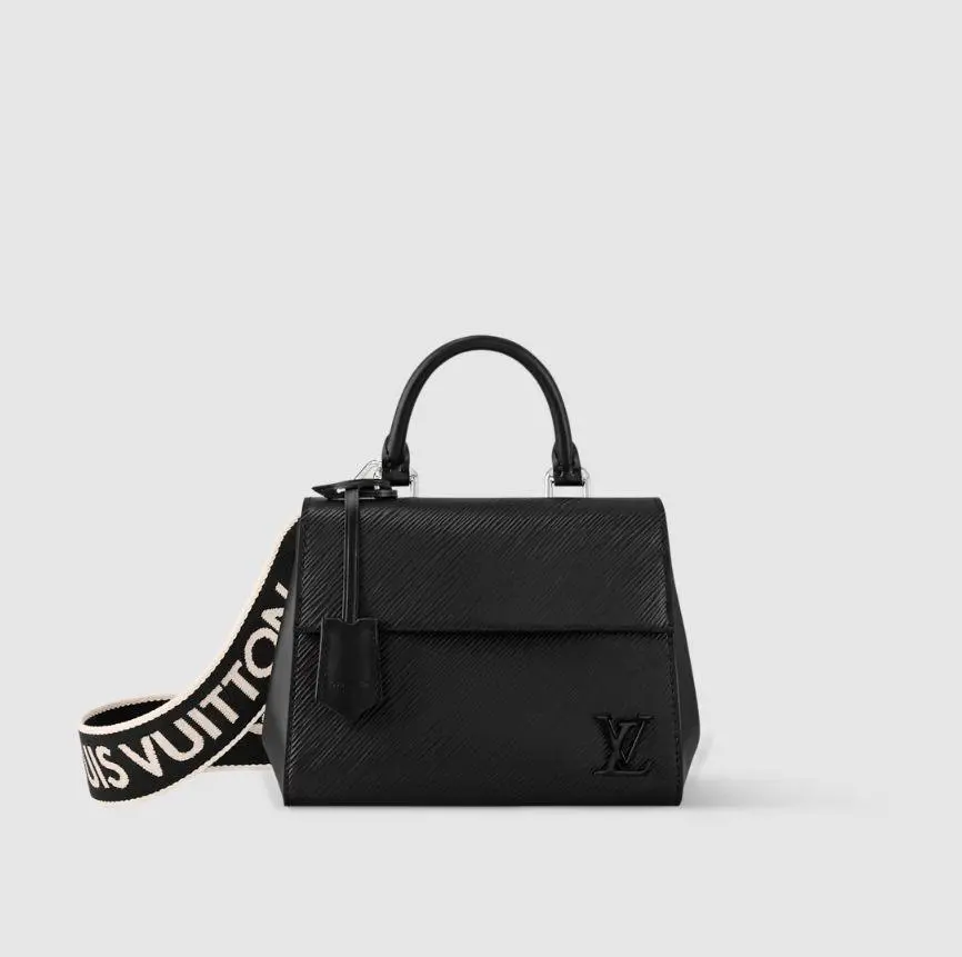 أكياس LV مقاس 16*7.5*20سم LB362