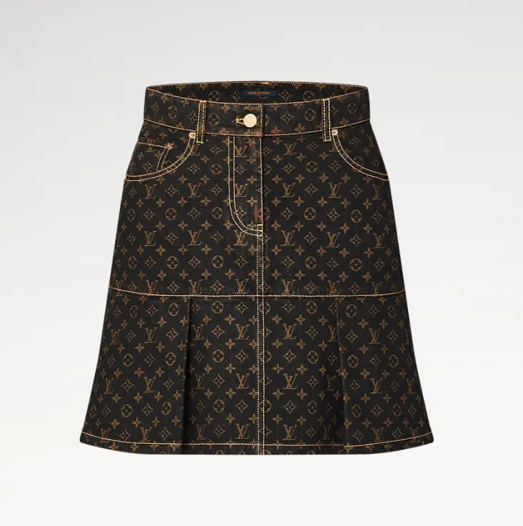 ملابس LV النسائية C826