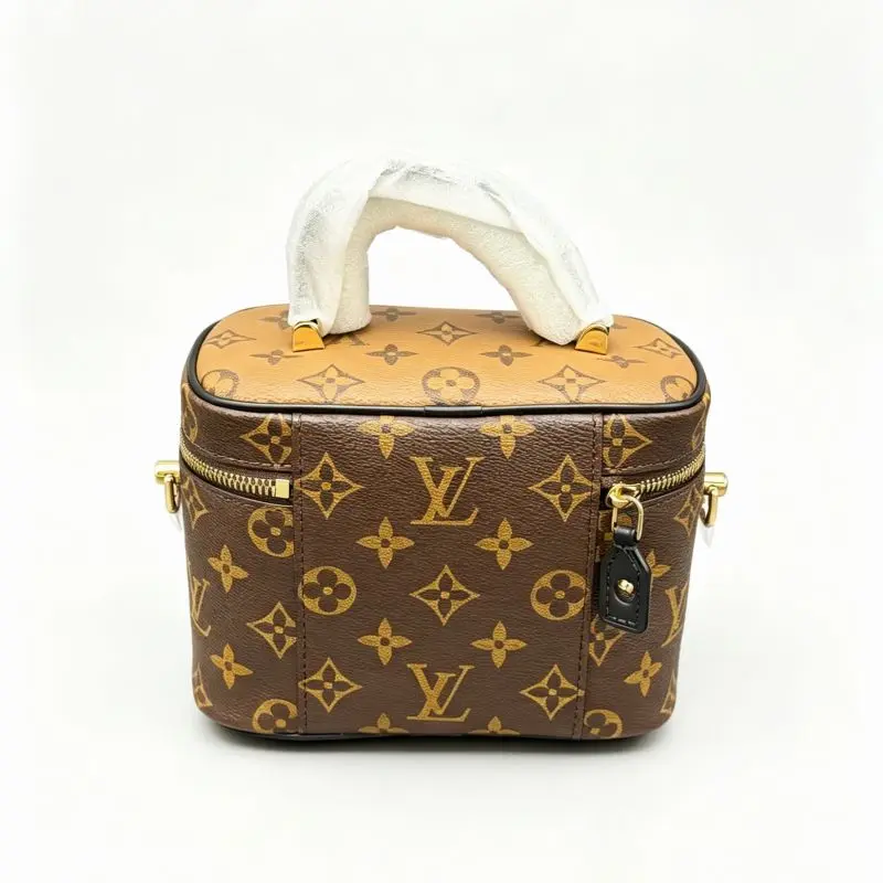 شنط LV مقاس 11*13*19 سم LB130 - صورة 6