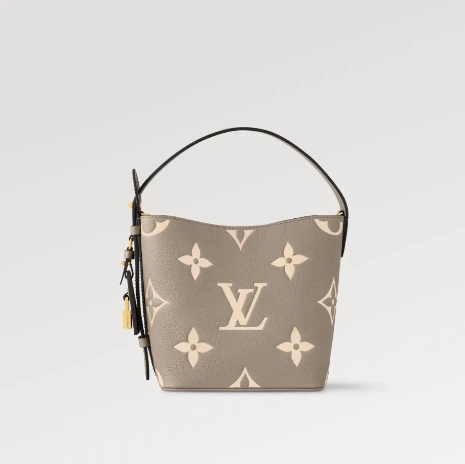 أكياس LV مقاس 18*12*16 سم LB026
