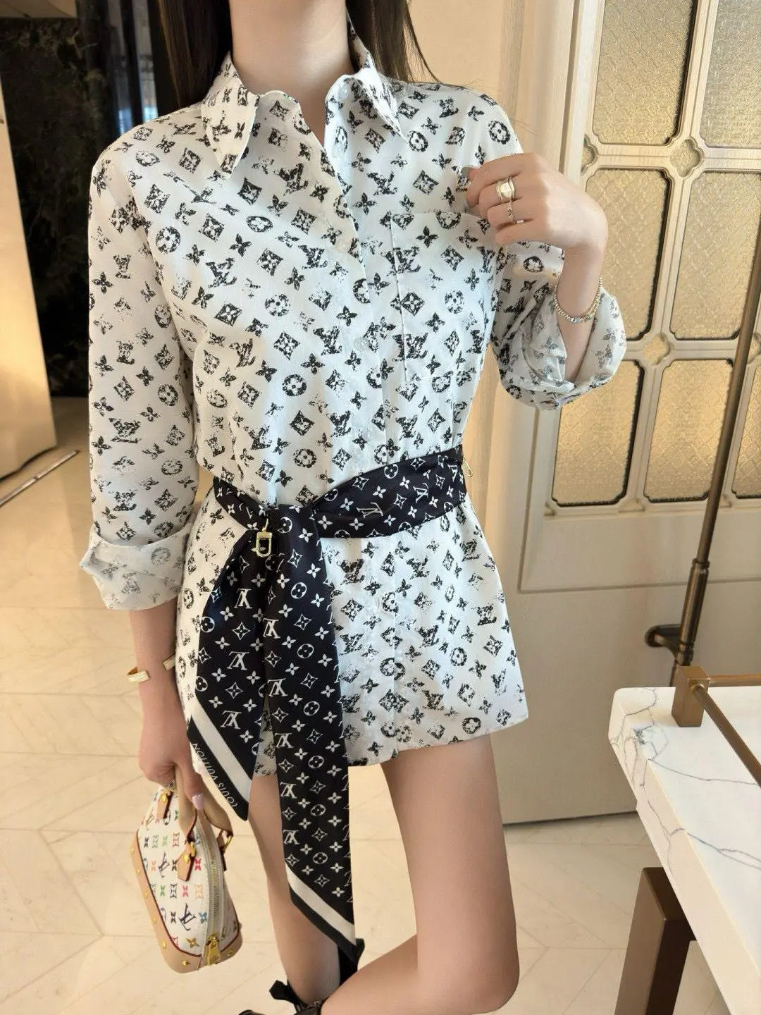 ملابس نسائية LV C695 - صورة 2
